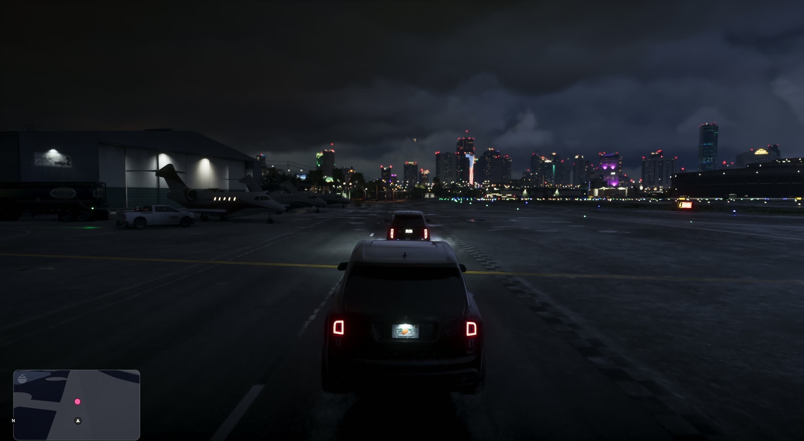 Picking up Andrés de León at the airport, image 1